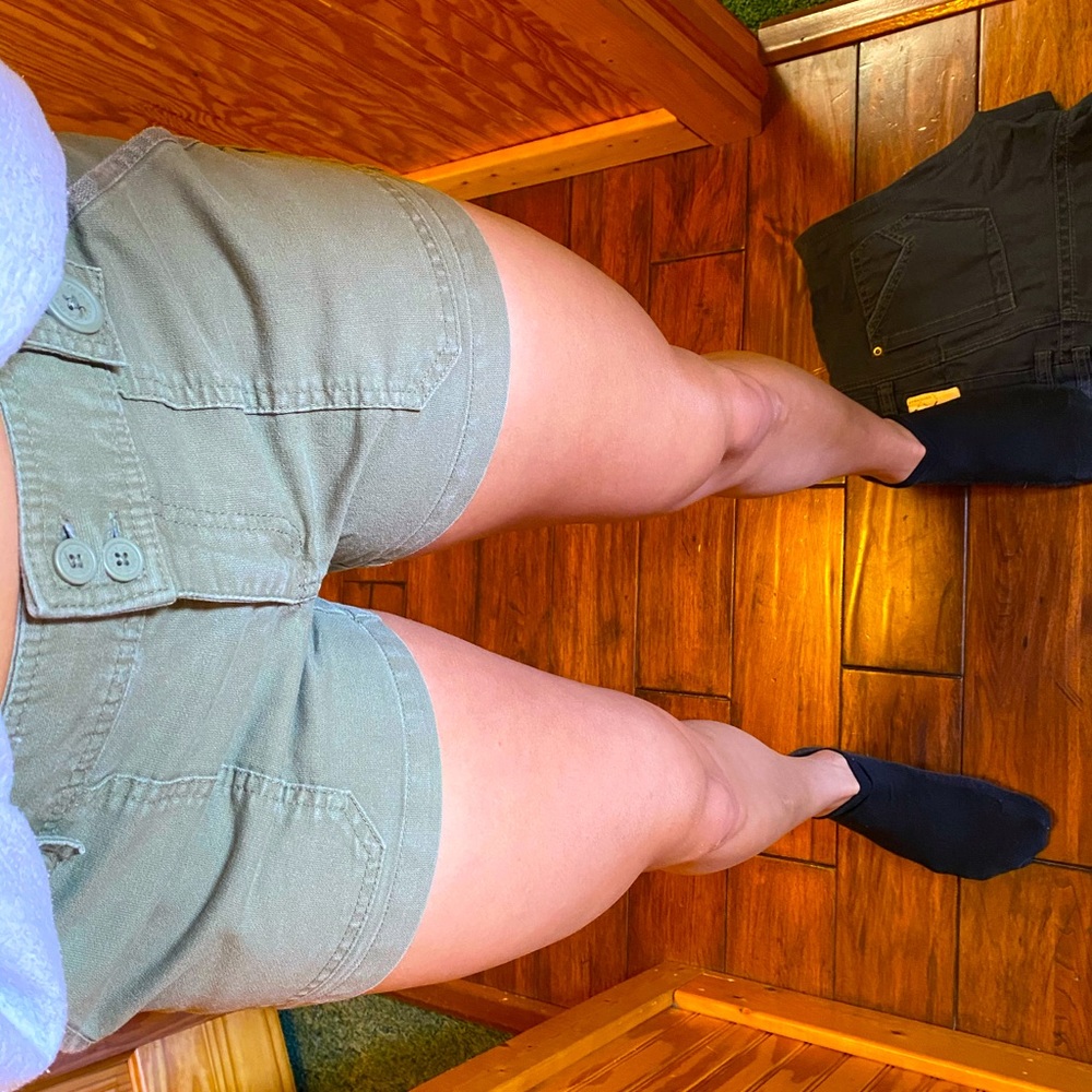 Old navy size 8 100% cotton shorts